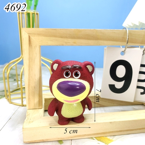 Gấu Dâu Đứng Nhựa Dẻo.