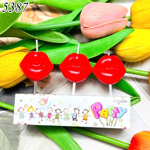 Vỉ 3 nến đôi môi đỏ TQ