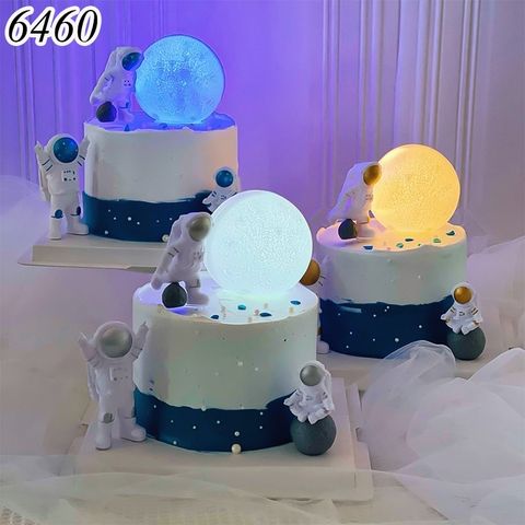 Chỉ bán shopee 3 phi hành gia xanh nhựa nhẹ + quả cầu xanh