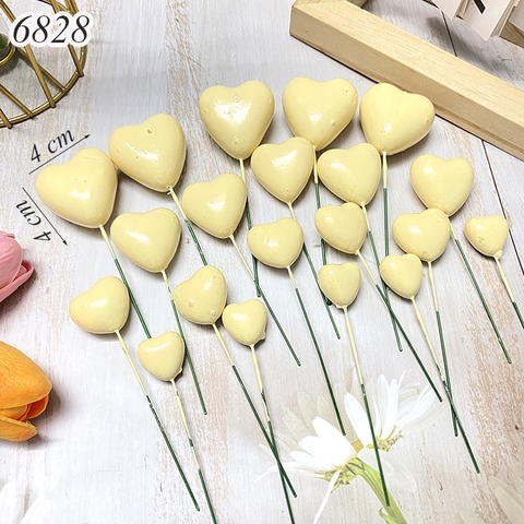 Gói 20 bi xốp tim Vàng