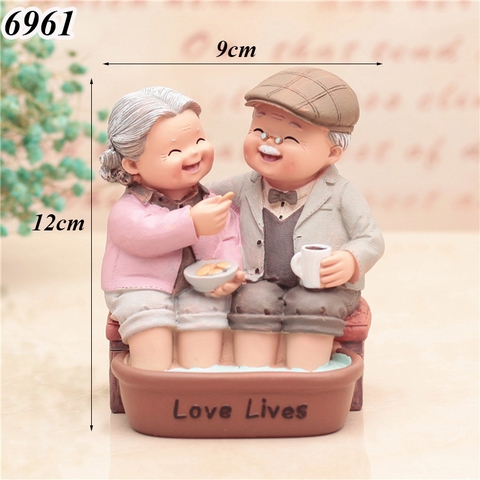 Tượng Ông Bà Ngâm Chân Sứ