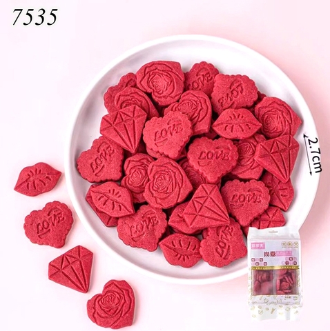 Bánh quy tim kim cương môi đỏ TT