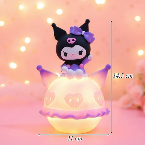 Tượng Kuromi đen + quả cầu đèn led