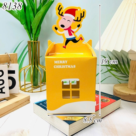 Hộp đựng quà Noel nắp cài Vàng TP
