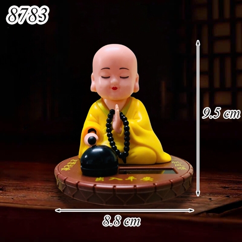 Tượng nhà sư lắc áo vàng đế tròn TQ
