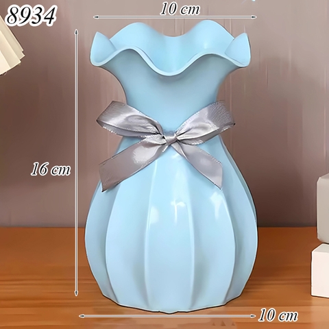 Bình cắm hoa nhựa xanh dương có nơ  TQ