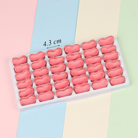 Vỉ 36 chiếc bánh macaron hình tim hồng TQ.