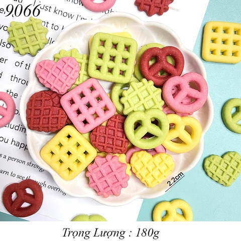 Bánh Quy Hình Vuông Vòng Tim Mix Màu TQ