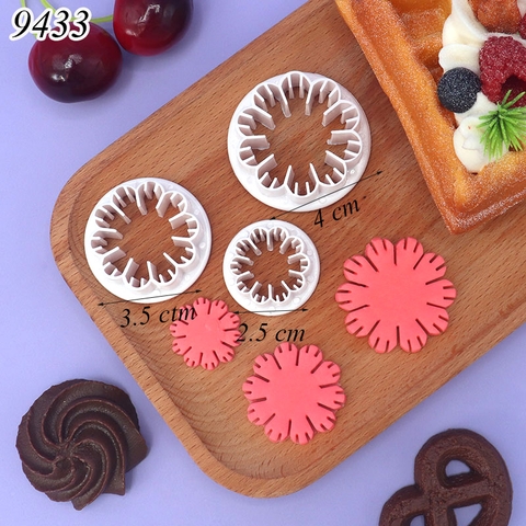 Bộ 3 khuôn ấn bánh nhựa trắng hình hoa cẩm chướng TQ