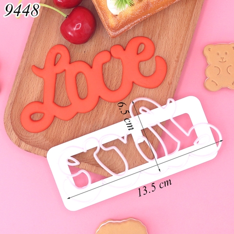 Khuôn ấn bánh chữ Love TQ