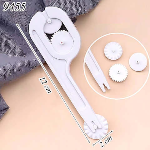 Dụng cụ lăn cắt viền bánh nhựa trắng TQ