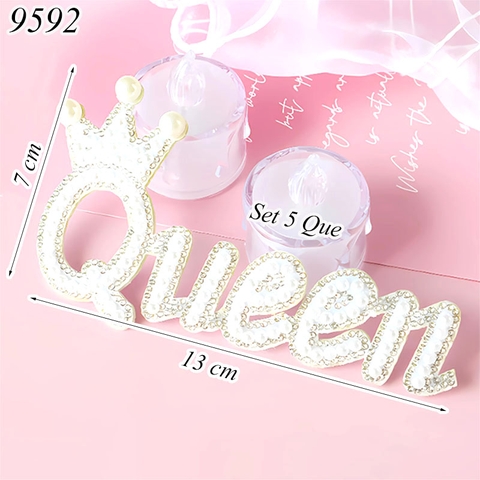 QC-Set 5 Que cắm chữ Queen ngọc trai trắng TQ