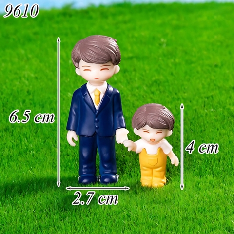 Tượng bố áo xanh và con trai áo vàng TQ