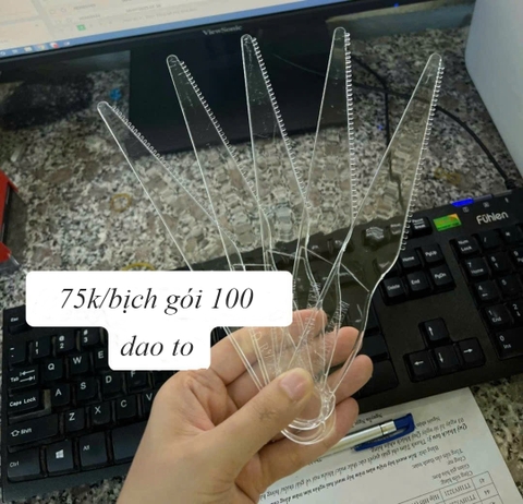 10 chiêc dao răng cưa trắng trong size to TP