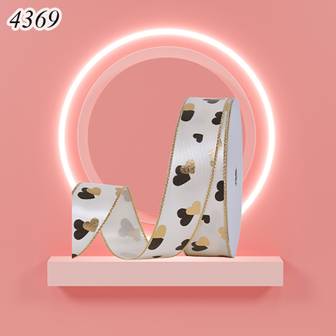 Cuộn 45m Ruybang lụa tim to nhỏ trắng sữa khổ 2.5cm