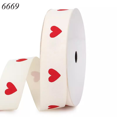 40m Ruybang Trắng Sữa Trái Tim Đỏ Khổ 2.5cm