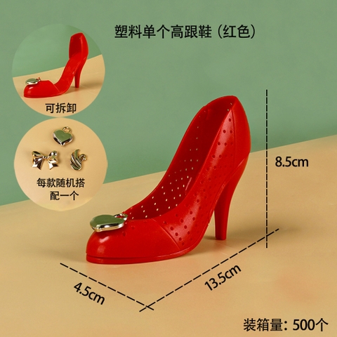 Chiếc giày cao gót đỏ