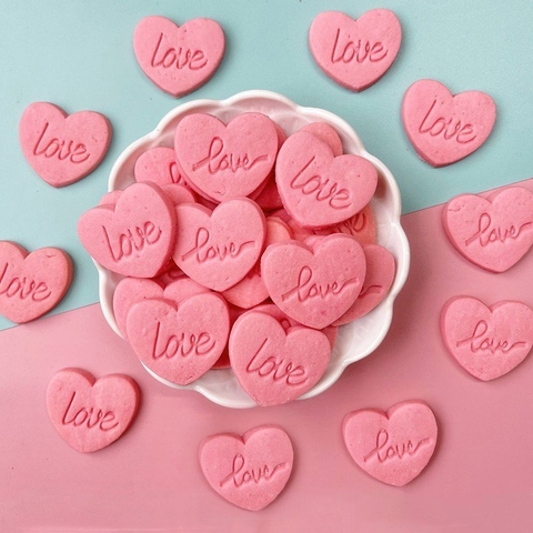 Bánh Quy Tạo Hình Trái Tim Love Hồng M22