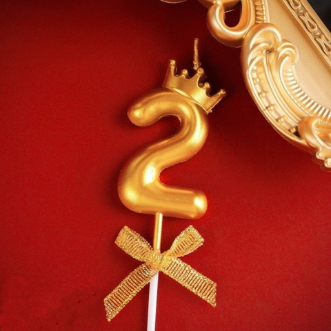 Nến số 2 vương miện vàng