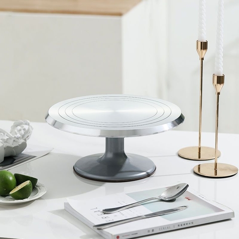 Bàn xoay bánh kem INOX đế chống trượt đường kính 31cm