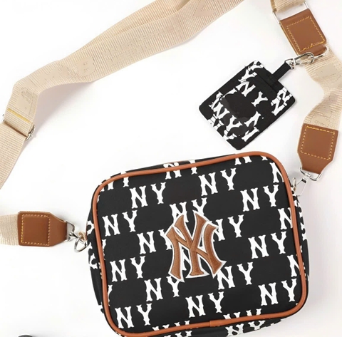 CROSSBAG MLB NY BROWN MONOGRAM