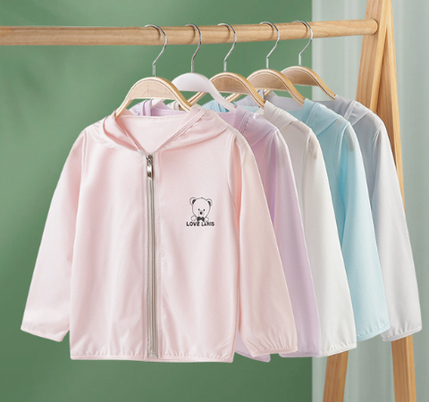 242 Áo chống nắng trẻ em lụa băng quần áo trẻ em gái thời trang mới mùa hè áo khoác hoạt hình nhẹ cho bé trai và bé gái
