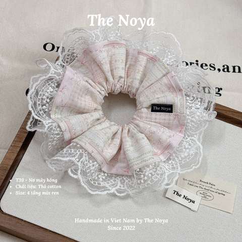 Dây cột tóc scrunchies hoạ tiết Nơ Mây Hồng mix ren hot trend xinh xắn by The Noya