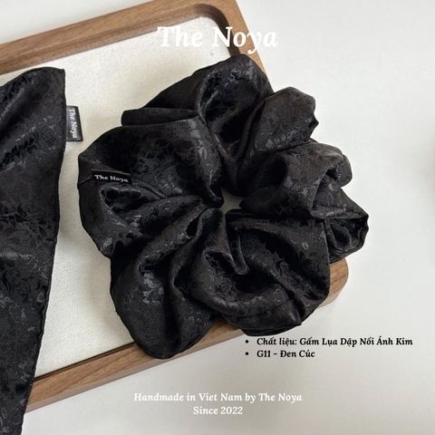 [Gấm Lụa - Đen Cúc] Cột tóc Gấm Tơ Lụa Jacquard may thủ công The Noya G11