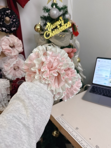 Scrunchie Cẩm Tú Cầu The Noya Thiết Kế Cao Cấp Siêu Bồng Bềnh Phối Ren CT04
