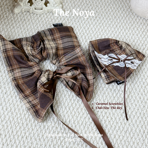 Scrunchies vuông 2 kiểu hoạ tiết kẻ caro handmade by The Noya T53 Caramel