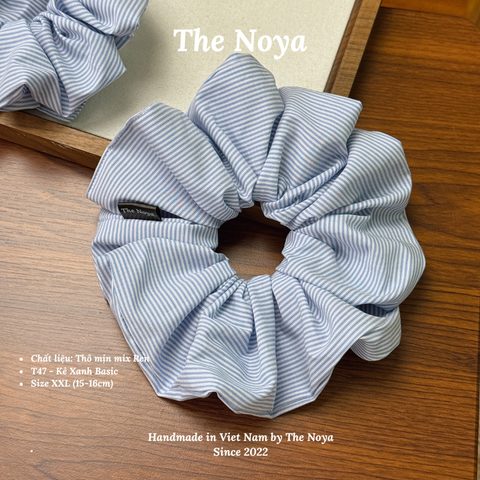 Scrunchie Basic Thô Cotton hoạ tiết kẻ xanh hàng thủ công handmade The Noya T47