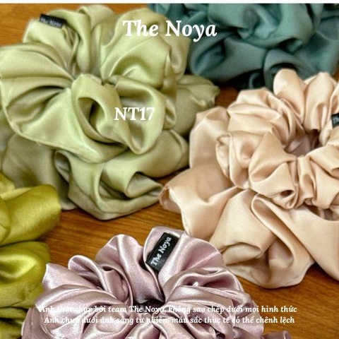 Dây buộc tóc Scrunchies lụa màu Xanh Bơ cỡ lớn bồng bềnh handmade The Noya NT17