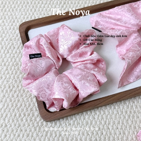 [Gấm Lụa - Hồng Cúc] Cột tóc Lụa Gấm Jacquard may thủ công The Noya G9