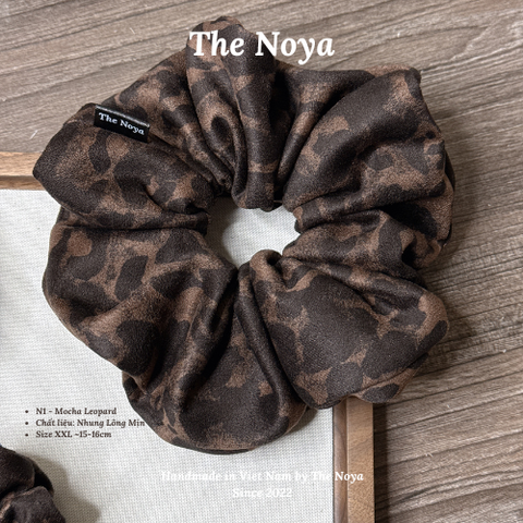 Mocha Leopard - Dây buộc tóc họa tiết da báo tone nâu mocha – handmade by The Noya N1