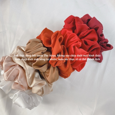 Cột tóc Scrunchies lụa oversize mềm mại bồng bềnh sản xuất tại Việt Nam dễ thương The Noya NT02
