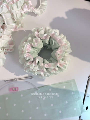 Scrunchie Cẩm Tú Cầu handmade by The Noya CTC16