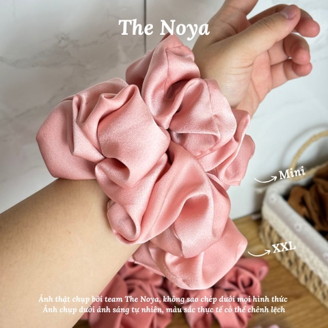 Dây buộc tóc Scrunchies lụa màu Hồng Baby cỡ lớn bồng bềnh handmade The Noya NT20