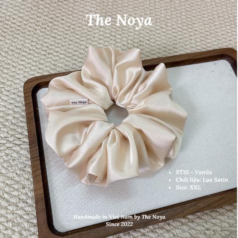 Dây buộc tóc scrunchies lụa satin mềm mại siêu phồng màu Vanila by The Noya ST35
