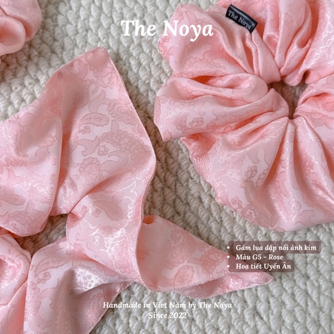 [Gấm Lụa - ROSY] Cột tóc Lụa Gấm Jacquardmay thủ công The Noya G5