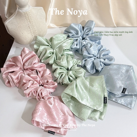 [Có SIZE LỚN] Cột tóc Gấm Lụa Thuỷ Trúc siêu mềm mướt óng ánh may thủ công The Noya G12, G13, G14