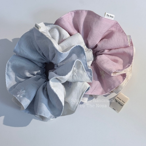 BST Mây Thêu - Scrunchie, dây cột tóc SIÊU TO BỒNG BỀNH chất liệu đũi thêu hoa handmade by The Noya