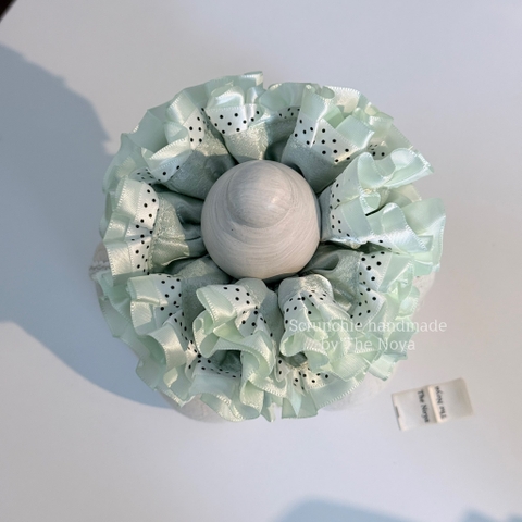 Scrunchie Cẩm Tú Cầu lụa xanh matcha chấm bi handmade by The Noya CTC23