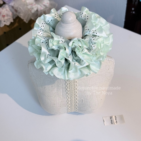 Scrunchie Cẩm Tú Cầu lụa xanh matcha chấm bi handmade by The Noya CTC23