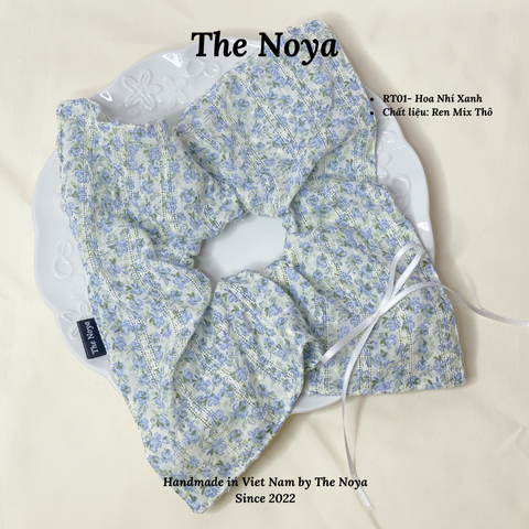 Hoa Nhí Xanh-Dây buộc tóc handmade vuông by The Noya RT01
