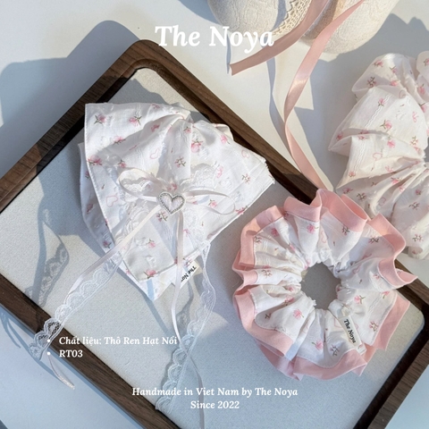 Dây buộc tóc handmade hoạ tiết hoa tim chất liệu ren mix hạt nổi by The Noya RT03