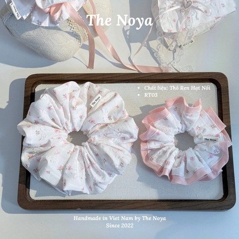 Dây buộc tóc handmade hoạ tiết hoa tim chất liệu ren mix hạt nổi by The Noya RT03