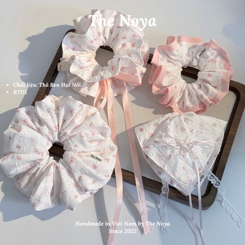 Dây buộc tóc handmade hoạ tiết hoa tim chất liệu ren mix hạt nổi by The Noya RT03