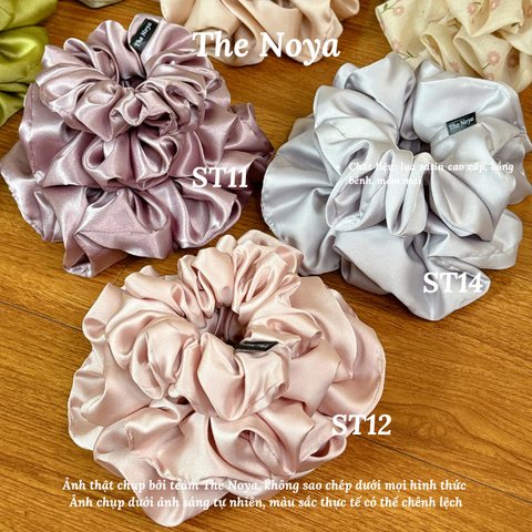 Dây buộc tóc Scrunchies lụa satin màu Violet cỡ lớn siêu bồng bềnh handmade 100% The Noya ST11