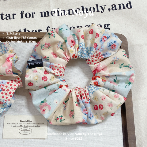 Rosie - Dây buộc tóc handmade hoạ tiết lạ mix nhiều màu by The Noya T17