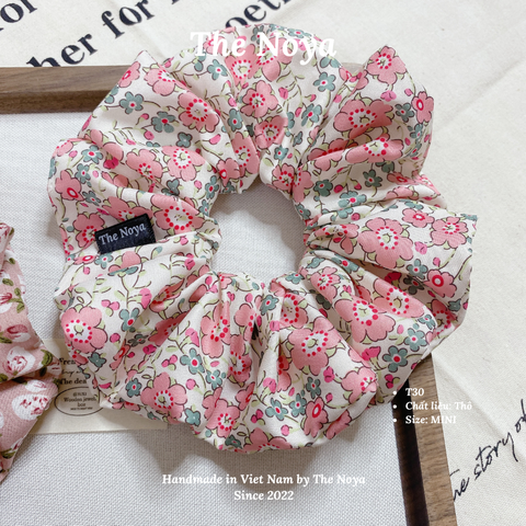 Dây buộc tóc handmade hoạ tiết hoa lạ by The Noya T30, T31